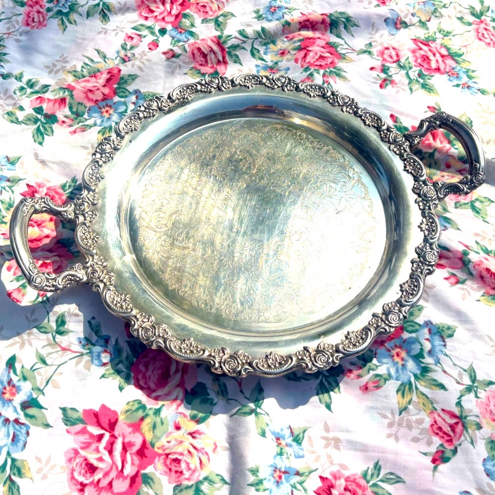 Vintage Oneida Round Silverplate Serving Tray